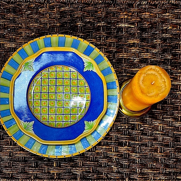 Storybook Design Plate Pair: 12” Chop & 9” Luncheon Villa della Luna Pfaltzgraff - Picture 4 of 12